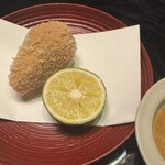 石葉 - 海老芋おかき揚げ 黄身辛子醤油 酢橘