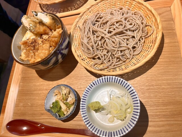 Soba Mae Sakaba Minamiguchi no Handsome Reservation - Shimo