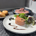 ロピア - 一緒に買ったサーモンをコンフィにしてみた