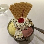 Coca Restaurant - 最後はやっぱりアイスクリーム！