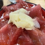 朝市新鮮広場うおすい - 