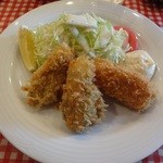 牡蠣フライ2個と海老クリームコロッケタルタルソース