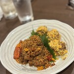 チャイニーズダイニング 結彩 - 帆立のアヒルの塩たまご炒め・ソフトシェルクラブのガーリックスパイス炒め