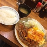 Oosaka Tonteki - とんたま定食Wで
                        いただきます(^_^)