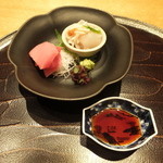 Sengakuji Monzem Monya - 造里季節の魚介盛り合せ
      　あしらい一式
      