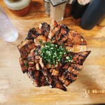 炭焼豚丼 豚野郎 - 