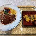 みわ屋 本店 - 牛鰻コースのステーキ、う巻き