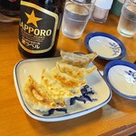 藤亭 - 餃子と、、、瓶ビール