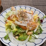 魚料理・もつ鍋  山咲き - サラダはドレッシングがさっぱりしていて美味しかったです。手作りドレッシングだと思います。