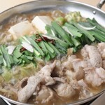 魚料理・もつ鍋  山咲き - もつ鍋のもつが臭みもなくぷりぷり、トロトロですが油っこさを感じない美味しいもつでした。