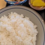 海鮮食堂三幸丸 - ご飯は艶々　量も申し分ないです