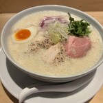 鶏白湯ラーメン ムツキ - 