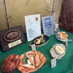 札幌かに本家 - 外ショーケース