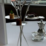 ドミニク・ブシェ・キョート・ル・レストラン - プティサレ