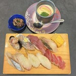 グルメ回転すし　一心 上社店 - 小鉢、茶碗蒸し、寿司9貫、だし巻き玉子