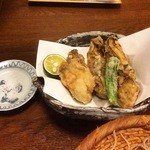 そば処 とう松 - 牡蠣天ぷら　￥１２００