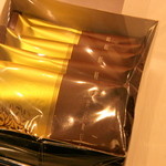 BON OKAWA 軽井沢チョコレートファクトリー - 秋・冬限定の軽井沢ラスク”ミルクチョコレート”