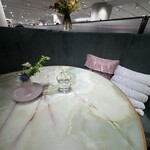 bistrocafe THE FLOWER TABLE - 