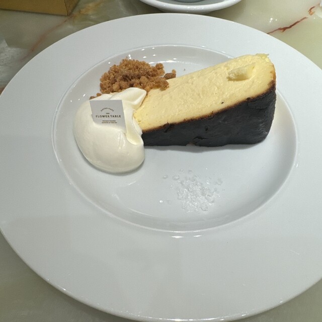 BISTRO CAFE THE FLOWER TABLE photo 3