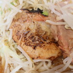 ラーメン二郎 - 炙