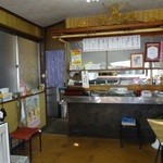 そば処義平 - 厨房方面