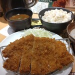 豚屋とん一 - 料理写真:ロースカツ定食（並）
