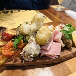 UCCIARE !!! - 前菜盛り合わせ 2人前 2,480円