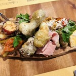 UCCIARE !!! - 前菜盛り合わせ 2人前 2,480円