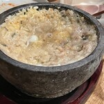 山芋の多い料理店 川崎 - 麦とろご飯（黒）