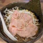 味噌らーめん専門店 柿田川 ひばり - 料理写真:
