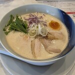 鶏白湯そば 松もと - 料理写真: