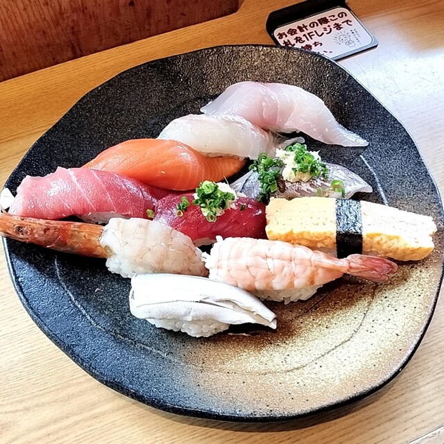 『ばらちらしも寿司も美味しい人気の海鮮店。』by ごろま : 海幸 （かいこう） - 西大島/寿司 [食べログ]