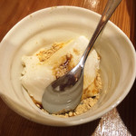 BAR SHIN - ランチのデザート  豆乳と生クリームのババロア