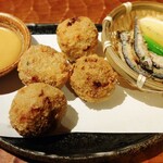 わらやき屋 - 鰹揚げときびなご唐揚げ