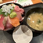 海鮮居酒屋 山傳丸 - 