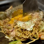 味乃家 - パンチのある甘口ソースが麺に絡んでメチャうまい
      えぇ！今度一人でもこれ食べよぉーーー (*´ч`*) ｳﾝﾏッ！
      牛肉がうまい