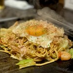 味乃家 - ٩( °ꇴ °)۶━╹̻╹̻ 久々に焼きそば食べた！やべー旨い！
      「焼きそばやめてチーズにしましょうよぉー」なんて
      ミスリードしてしまった事を猛省 (ㆆ_ㆆ)