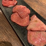 和牛ホルモン一頭買い うしはち 五反田 - 