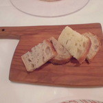 クッチーナ イタリアーナ ガッルーラ - パン