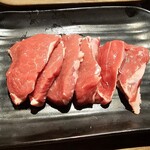 ヤマダモンゴル - もも