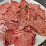 備長炭焼肉大関  - 