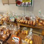 どんぐり - メニュー　陳列棚