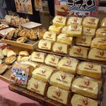 どんぐり - メニュー　陳列棚