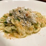 ワインとイタリア料理 141 - しらすとブロッコリーのオレキエッテ