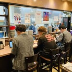 志成園 - カウンターせきのようす