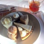 キャナリィ ロウ - ケーキバイキング