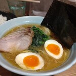 横浜ラーメン 渡来武 - 渡来武ラーメン