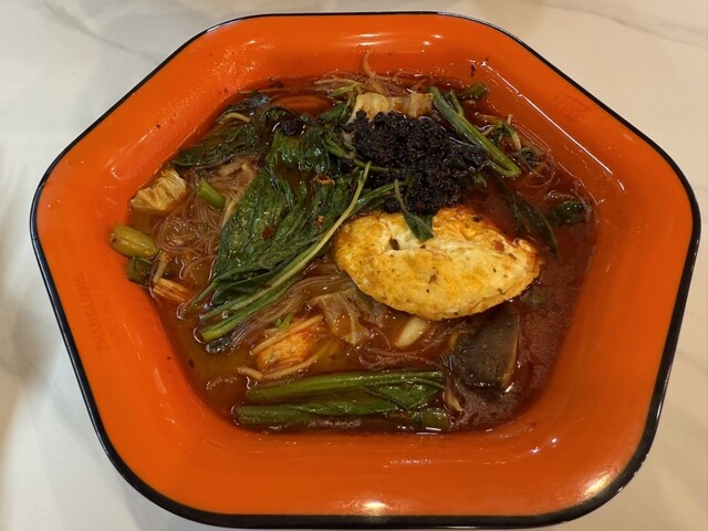 張亮麻辣燙 神戸南京町店 （ZHANGLIANG MALATANG） - 旧居留地・大丸前