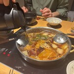 博多もつ鍋 いちたか - スープの追加です