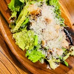 江坂イタリアン ラッポルティ - ハーブチキンと温泉卵とアスパラのサラダ